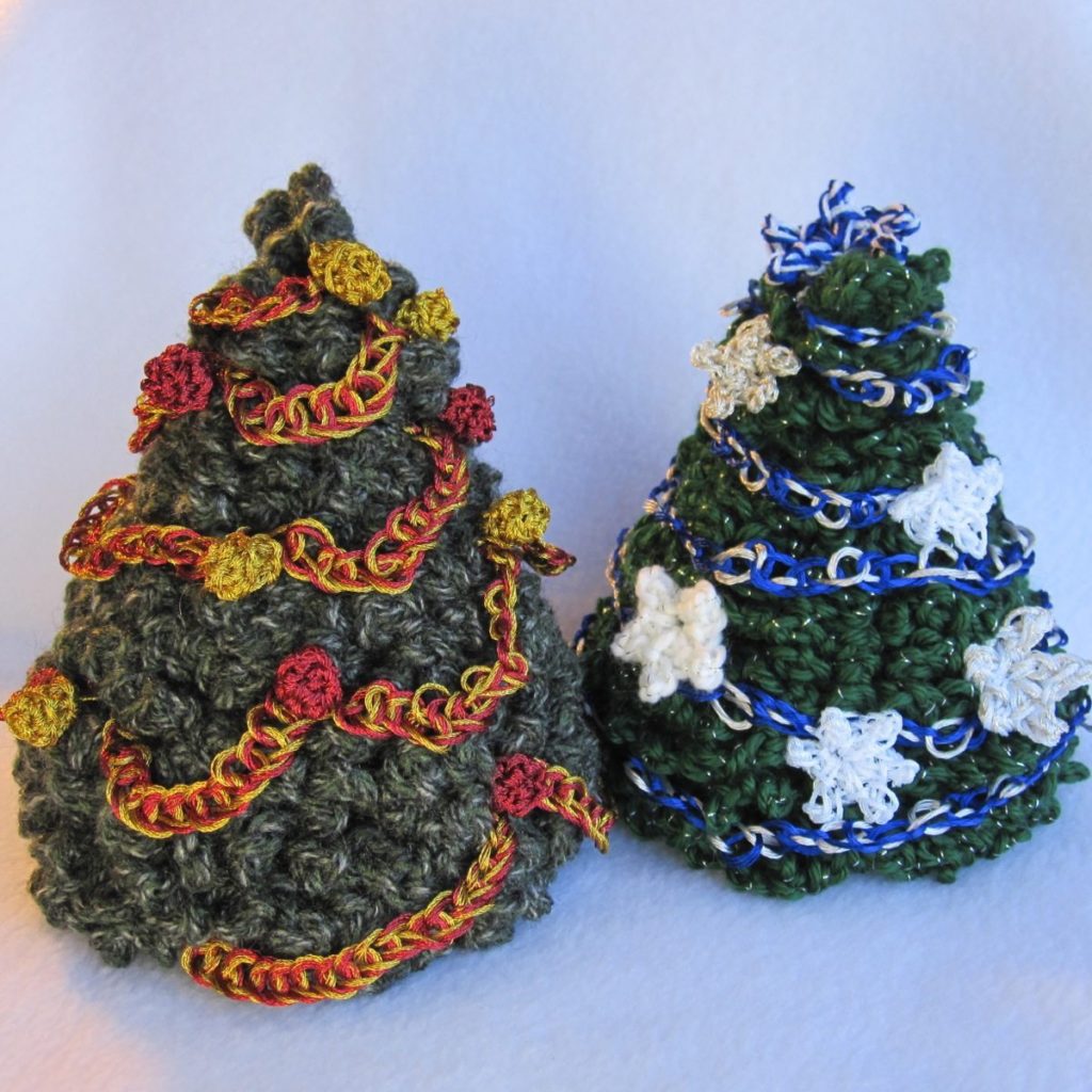 Вязаная елка своими руками. Каркас для вязаной елки. Mosaic Crochet Christmas Trees.